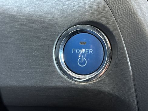 Used 2014 Toyota Prius Prime Advanced FWD image 23