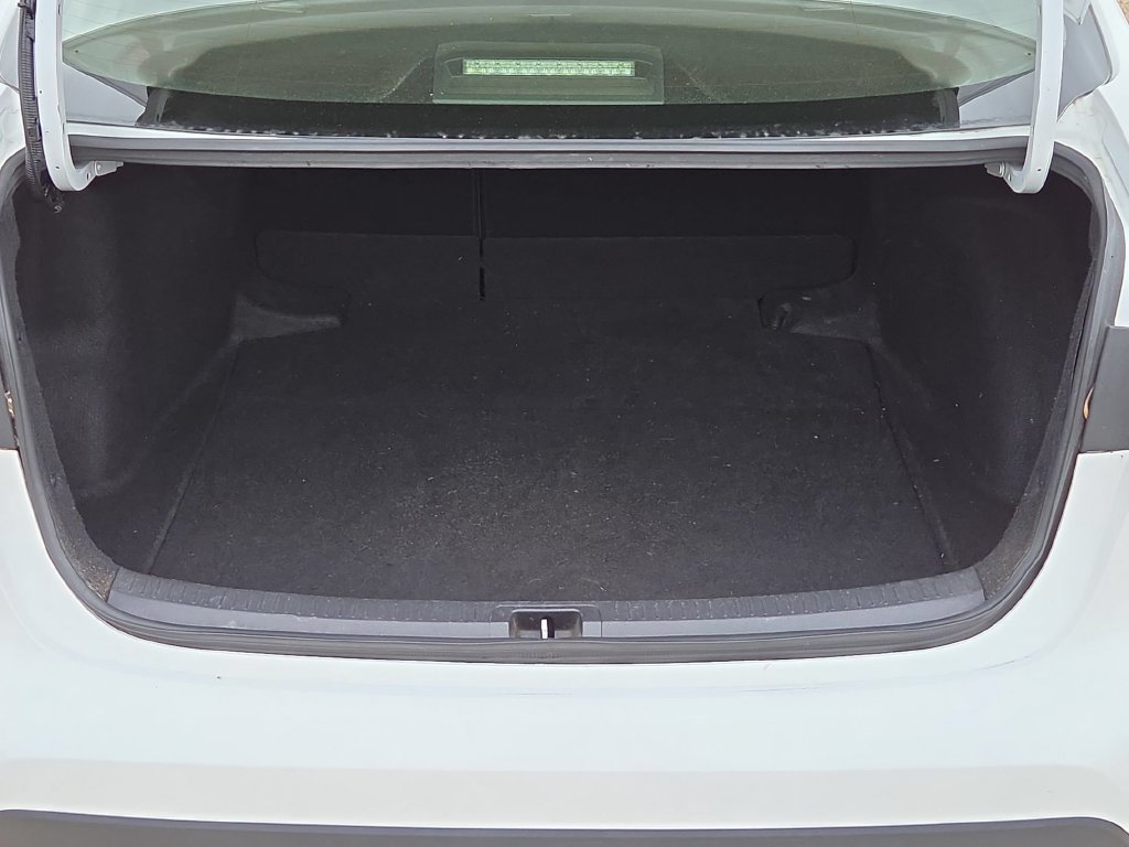 Used 2022 Toyota Corolla LE FWD image 28