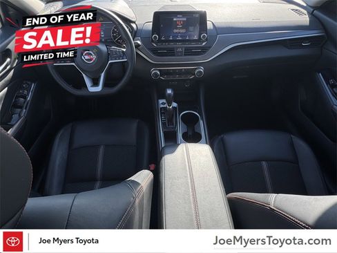 Used 2025 Nissan Altima 2.5 SR image 9