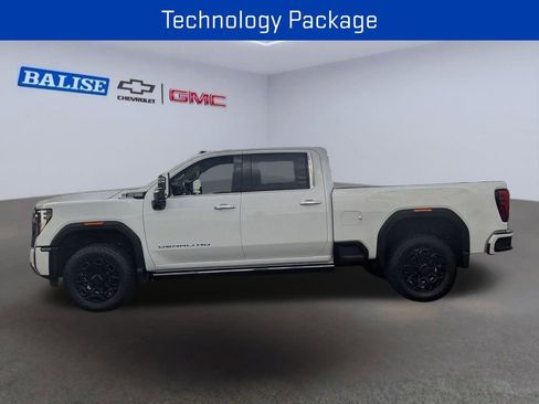 New 2025 GMC Sierra 3500 Denali w/ Denali Reserve Package AWD/4WD image 7