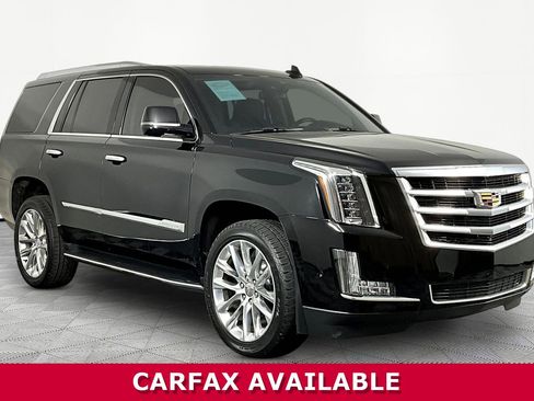 Used 2020 Cadillac Escalade Luxury AWD/4WD image 3