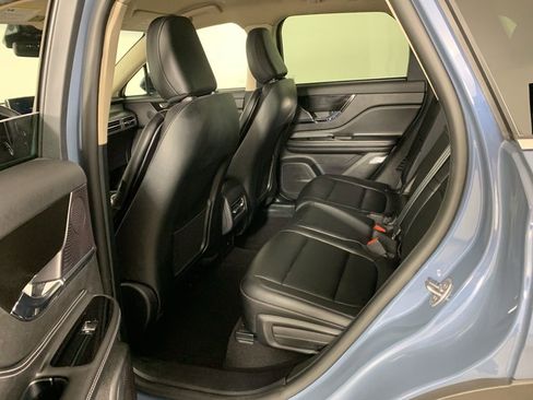 Used 2024 Lincoln Corsair FWD image 32