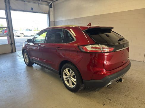 Used 2019 Ford Edge SEL w/ Equipment Group 201A AWD/4WD image 4
