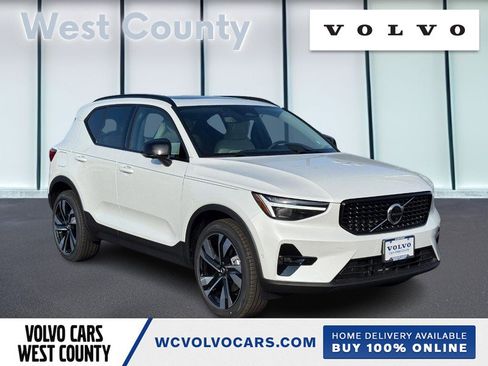 New 2026 Volvo XC40 B5 Ultra w/ Climate Package image 1