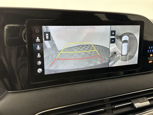 Used 2022 Hyundai Palisade Calligraphy image 15