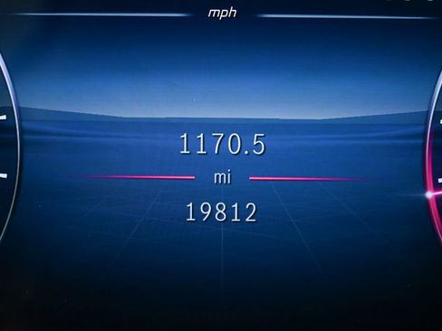 Used 2024 Mercedes-Benz E 450 4MATIC Sedan image 12