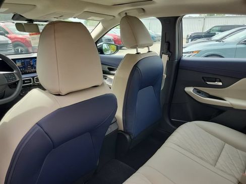 New 2026 Nissan Sentra SL w/ Floor Mat Package FWD image 8