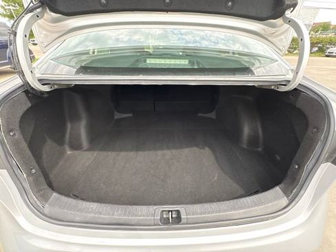 Used 2024 Toyota Corolla LE FWD image 15