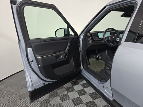 Used 2024 Rivian R1T Adventure AWD/4WD image 16