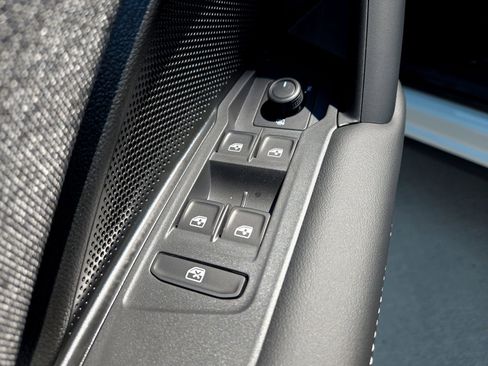 New 2025 Volkswagen Tiguan S image 20