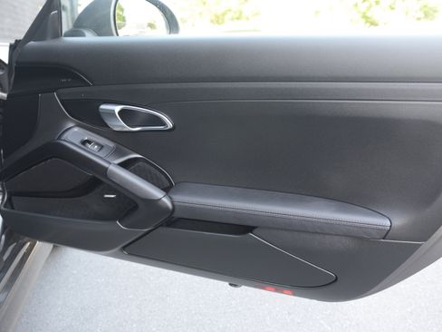 Certified 2016 Porsche Cayman S image 22