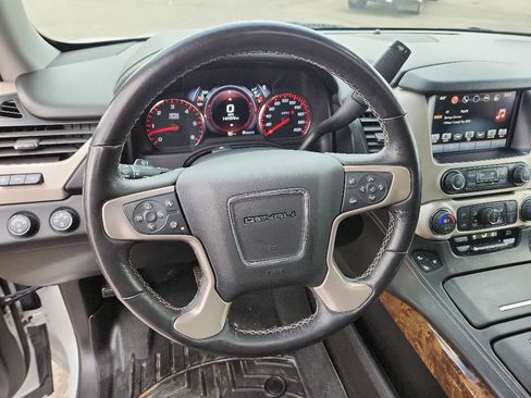 Certified 2016 GMC Yukon Denali w/ Open Road Package AWD/4WD image 10