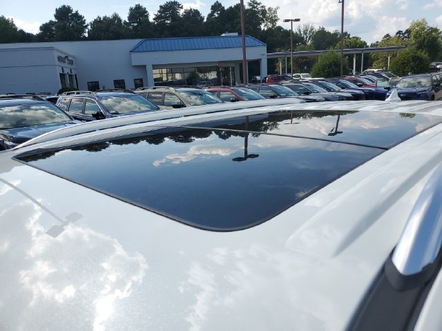 Used 2022 Ford Explorer King Ranch w/ Class IV Trailer Tow Package AWD/4WD image 23