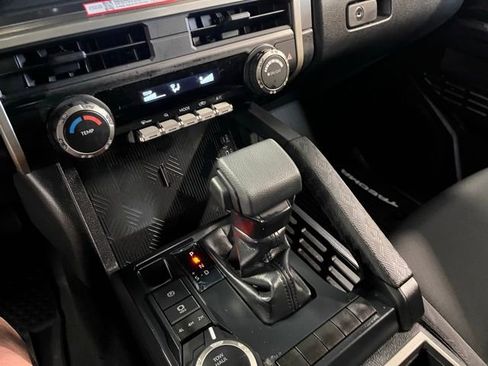 Used 2025 Toyota Tacoma SR5 image 29