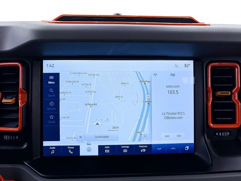 Used 2023 Ford Bronco Badlands image 5