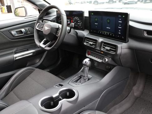 Used 2024 Ford Mustang Coupe RWD image 12