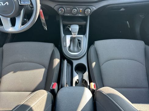 Used 2022 Kia Forte Sedan image 30