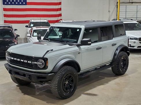 Used 2022 Ford Bronco Wildtrak image 37