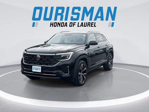 Used 2024 Volkswagen Atlas Cross Sport SEL Premium R-Line AWD/4WD image 4