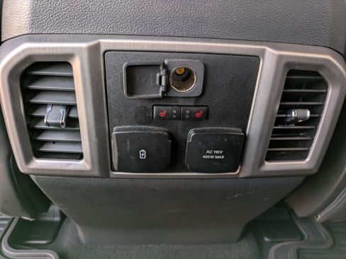 Used 2022 Ford F250 Platinum image 13