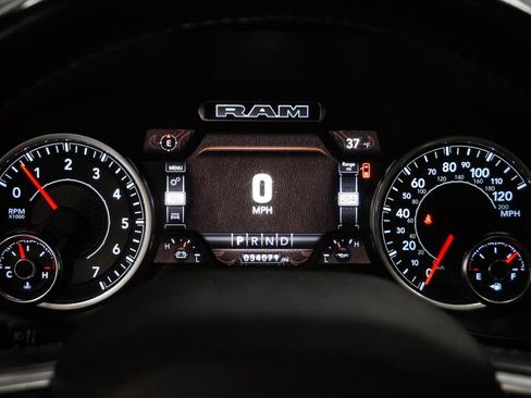 Used 2023 RAM 1500 Laramie image 25