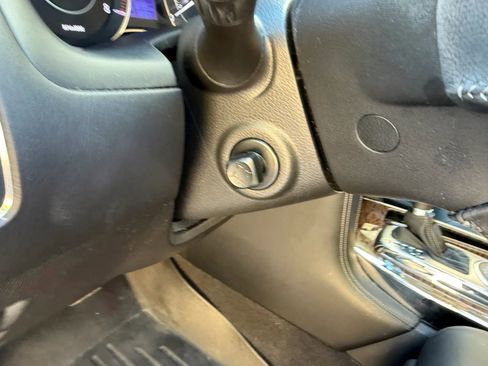 Used 2019 Nissan Armada SL w/ Premium Package image 26