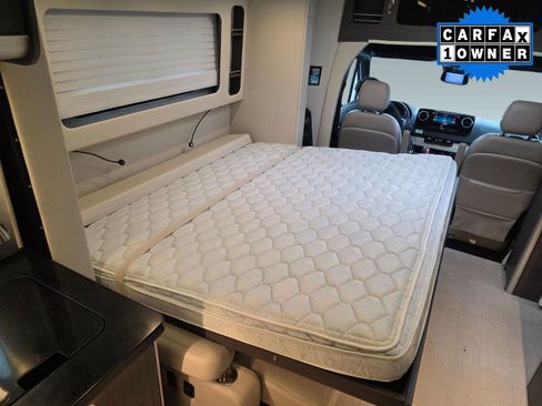 Used 2020 Mercedes-Benz Sprinter 3500 image 38