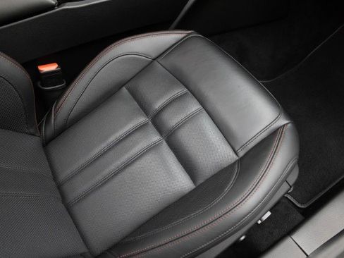 Used 2017 Maserati Quattroporte S GranSport Q4 image 34