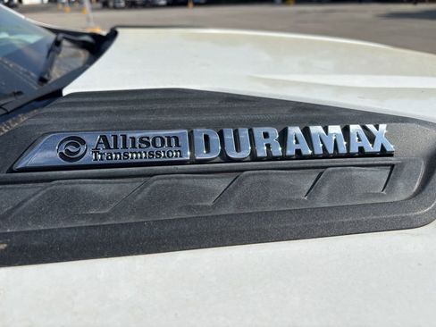 Used 2023 Chevrolet Silverado 3500 LT w/ Gooseneck/5TH Wheel Package image 10