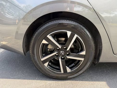 Used 2025 Nissan Sentra SV FWD image 37