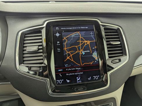 Used 2017 Volvo XC90 T6 Momentum w/ Vision Package image 13