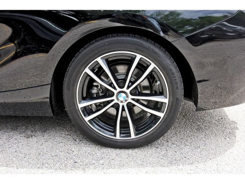 Used 2020 BMW 230i Convertible w/ Premium Package RWD image 29