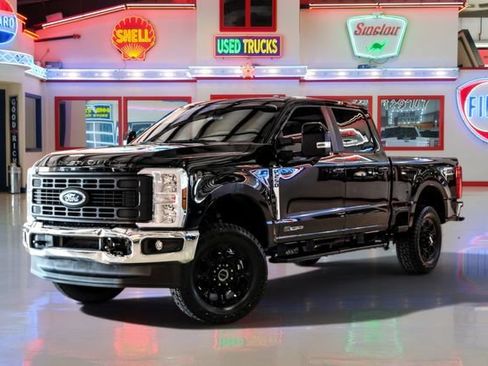 Used 2024 Ford F250 XL w/ XL Driver Assist Package AWD/4WD image 2