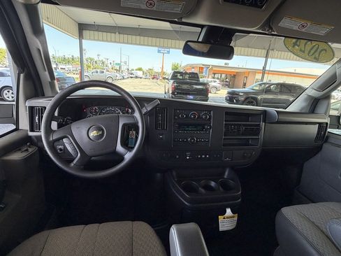 Used 2024 Chevrolet Express 3500 LT w/ LT Preferred Equipment Group RWD image 9