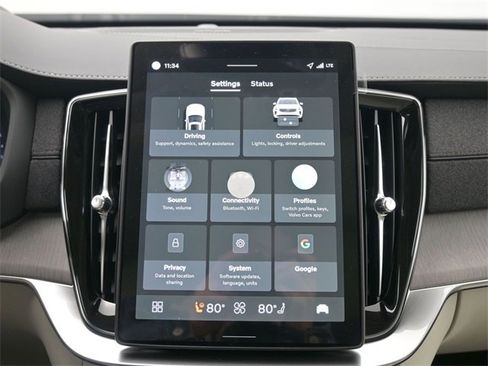 New 2026 Volvo XC90 B6 Ultra image 16