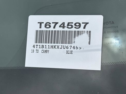 Used 2018 Toyota Camry SE FWD image 14