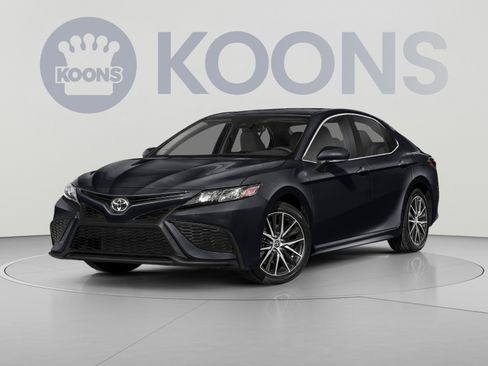 Used 2023 Toyota Camry SE AWD/4WD image 1