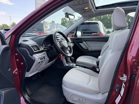 Used 2016 Subaru Forester 2.5i Premium AWD/4WD image 7