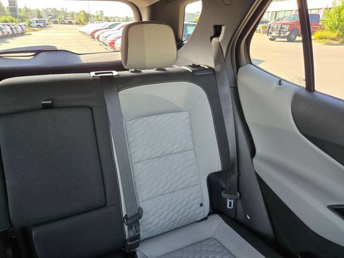 Used 2019 Chevrolet Equinox LS w/ LS Convenience Package AWD/4WD image 14