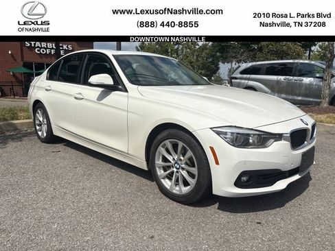 Used 2018 BMW 320i xDrive Sedan w/ Convenience Package AWD/4WD image 1