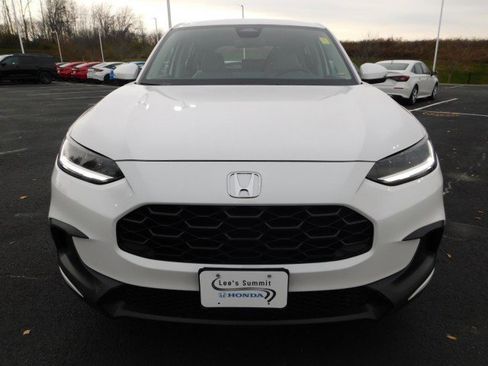 Used 2024 Honda HR-V LX image 9