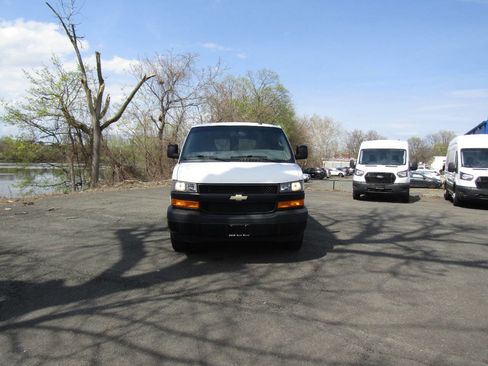 Used 2021 Chevrolet Express 2500 w/ Driver Convenience Package RWD image 31