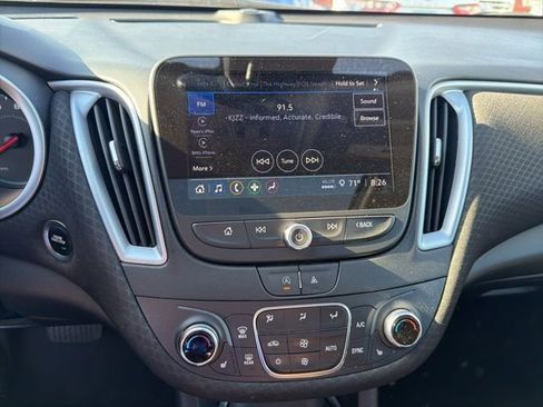 Used 2023 Chevrolet Malibu LT image 11