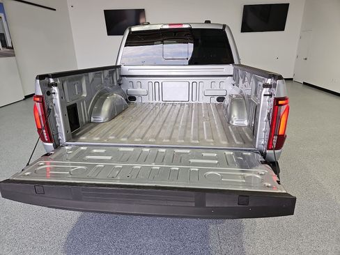 Used 2024 Ford F150 Lariat w/ FX4 Off-Road Package AWD/4WD image 12