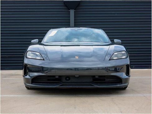 New 2025 Porsche Taycan image 10