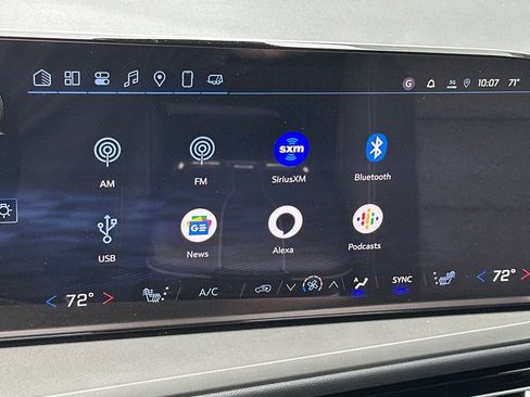 New 2025 Chevrolet Traverse LT w/ Enhanced Driving Package image 20