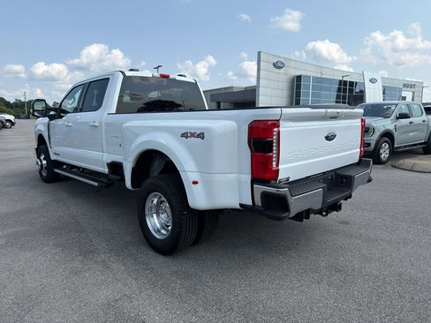 Used 2025 Ford F350 Lariat AWD/4WD image 7