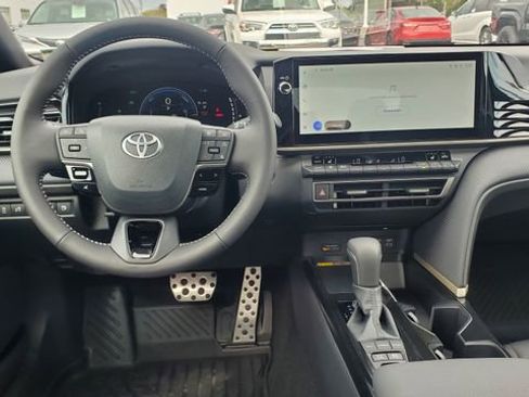New 2025 Toyota Camry SE image 12