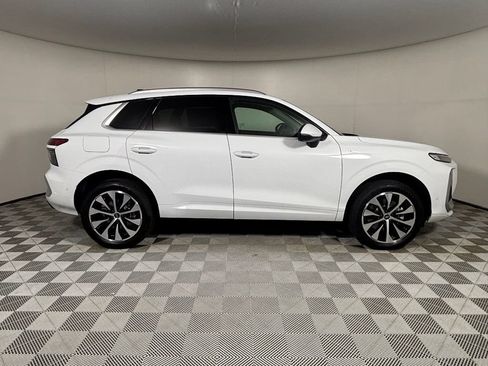 New 2026 Audi Q3 quattro 2.0T AWD/4WD image 8