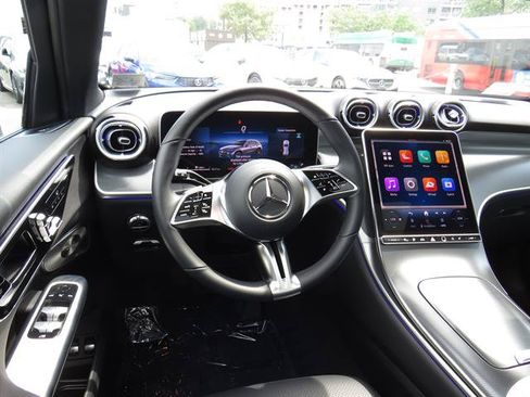 Used 2026 Mercedes-Benz GLC 350e 4MATIC image 10